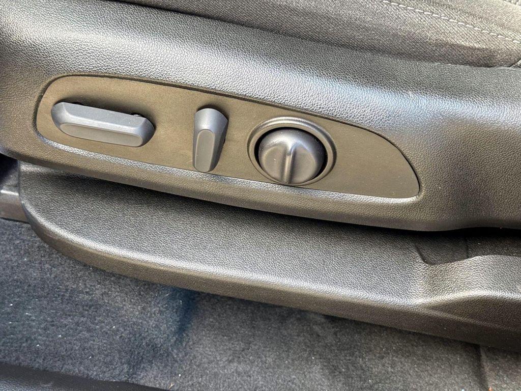 used 2022 Chevrolet Traverse car, priced at $30,980