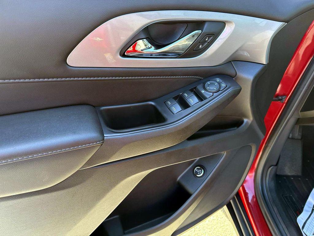 used 2022 Chevrolet Traverse car, priced at $30,980