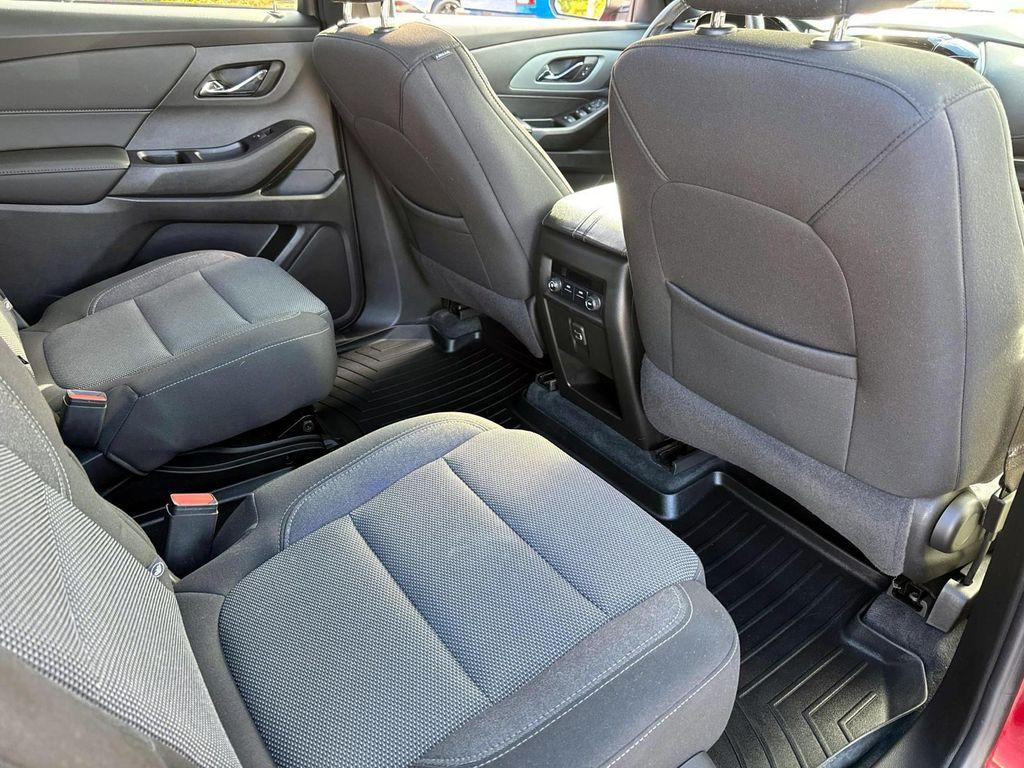 used 2022 Chevrolet Traverse car, priced at $30,980