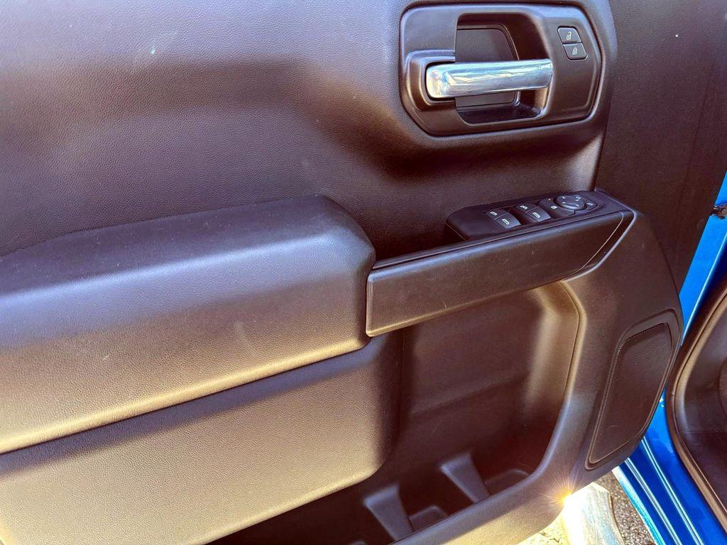 used 2022 Chevrolet Silverado 1500 car, priced at $38,980