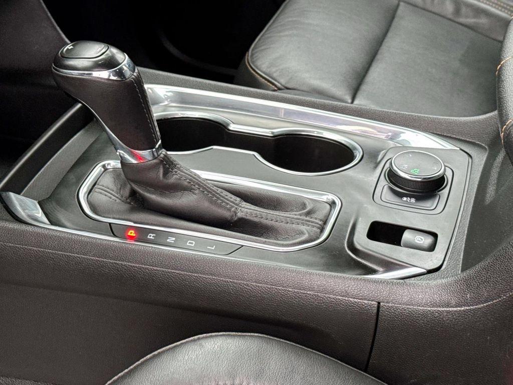 used 2020 Chevrolet Traverse car