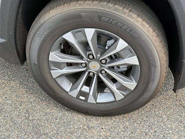 new 2026 Chevrolet Equinox car, priced at $34,045