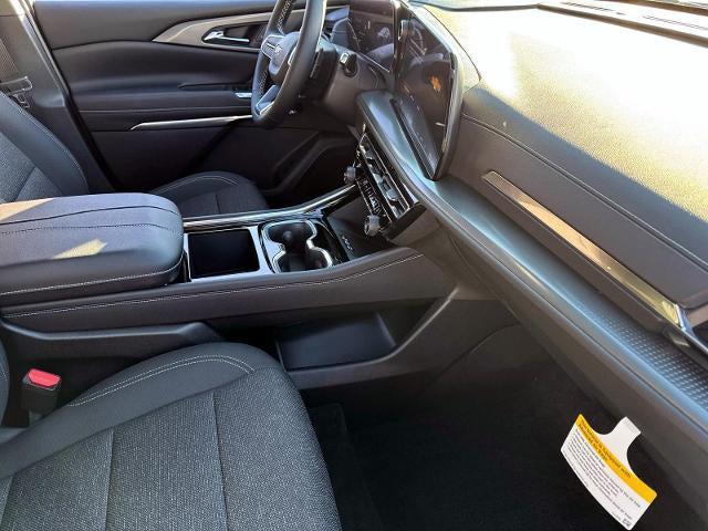 new 2026 Chevrolet Traverse car, priced at $45,920