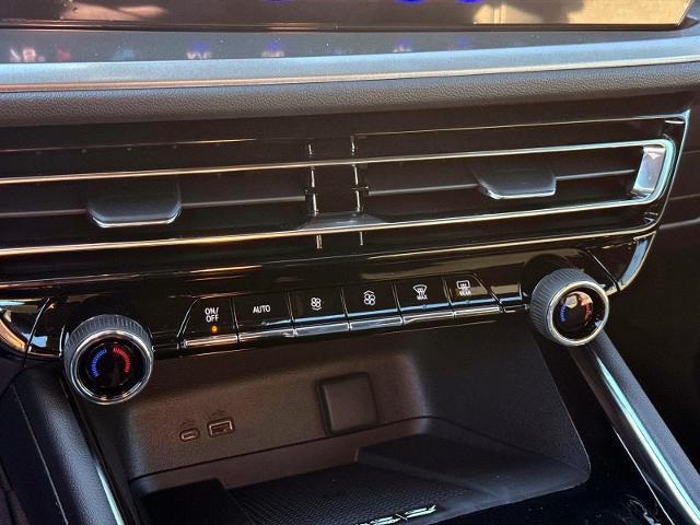 new 2026 Chevrolet Traverse car, priced at $45,920