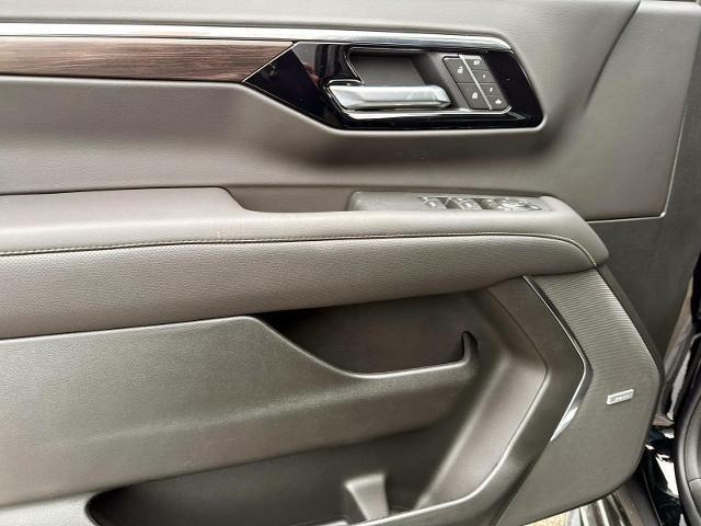 new 2026 Chevrolet Suburban car, priced at $83,815