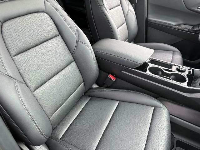 new 2026 Chevrolet Equinox car, priced at $33,382