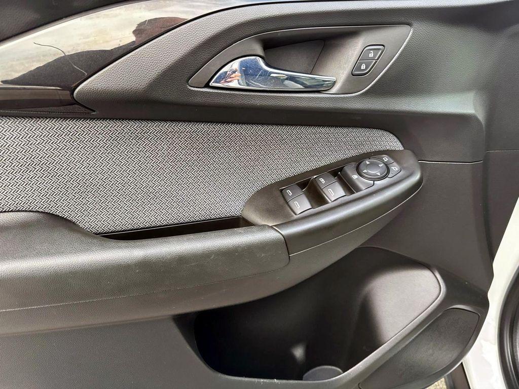 used 2021 Chevrolet TrailBlazer car, priced at $23,980