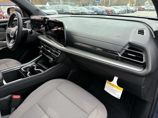 new 2026 Chevrolet Traverse car, priced at $44,420