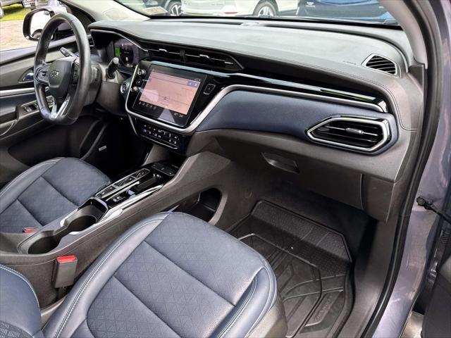 used 2022 Chevrolet Bolt EUV car, priced at $25,980