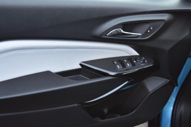 new 2025 Chevrolet Trax car, priced at $24,916
