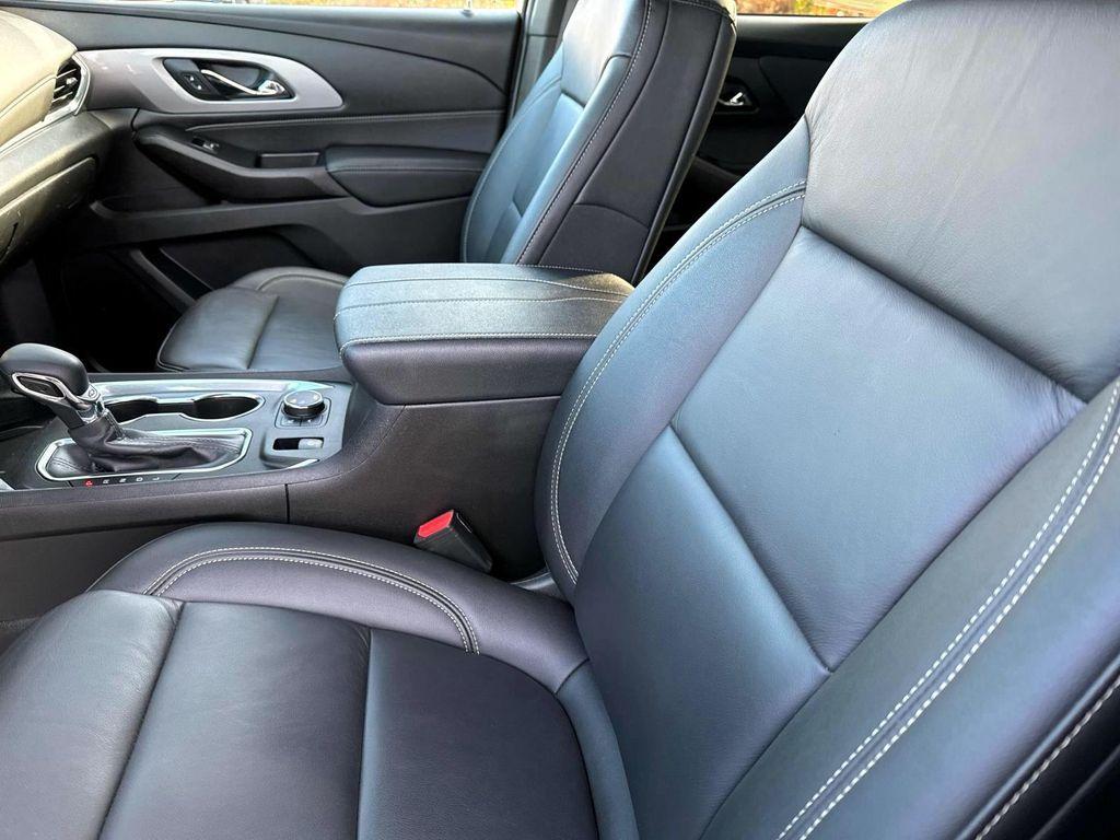 used 2023 Chevrolet Traverse car, priced at $35,980