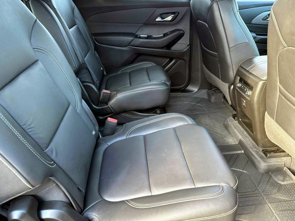 used 2023 Chevrolet Traverse car, priced at $35,980