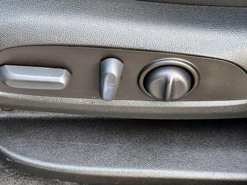 used 2023 Chevrolet Traverse car, priced at $35,980