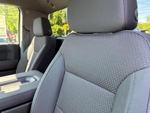 new 2025 Chevrolet Silverado 1500 car, priced at $33,960