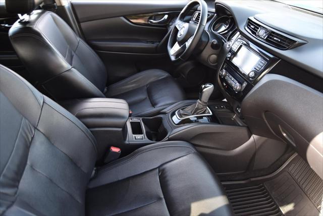 used 2022 Nissan Rogue Sport car, priced at $24,980