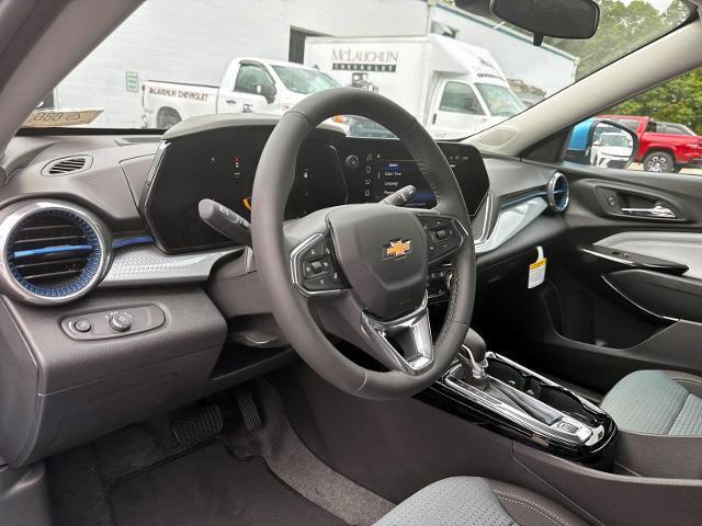 new 2025 Chevrolet Trax car, priced at $25,880