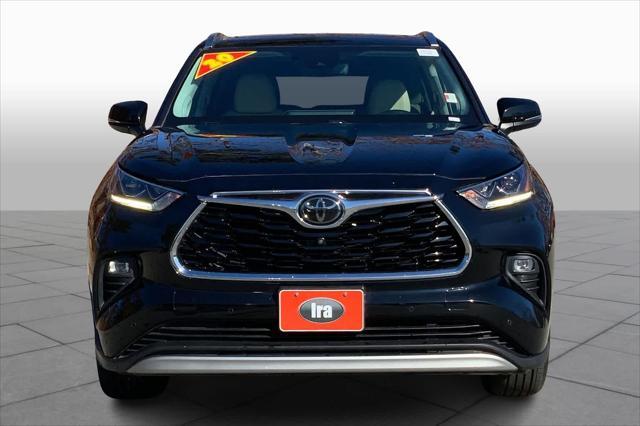 used 2020 Toyota Highlander car, priced at $35,800