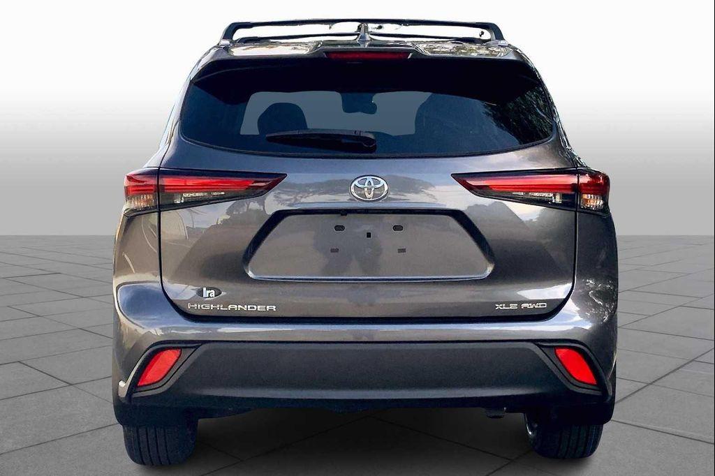 used 2024 Toyota Highlander car, priced at $40,235