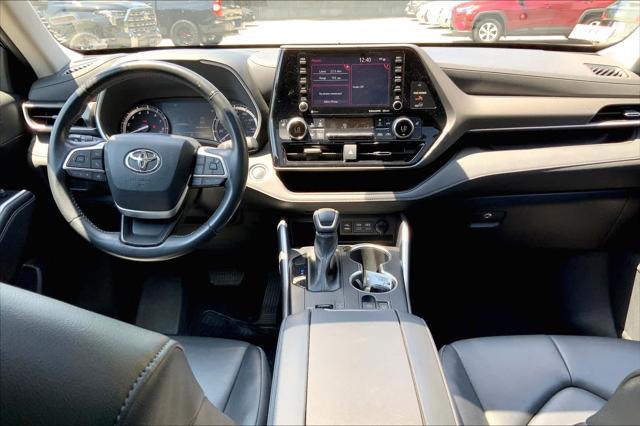 used 2022 Toyota Highlander car, priced at $30,700