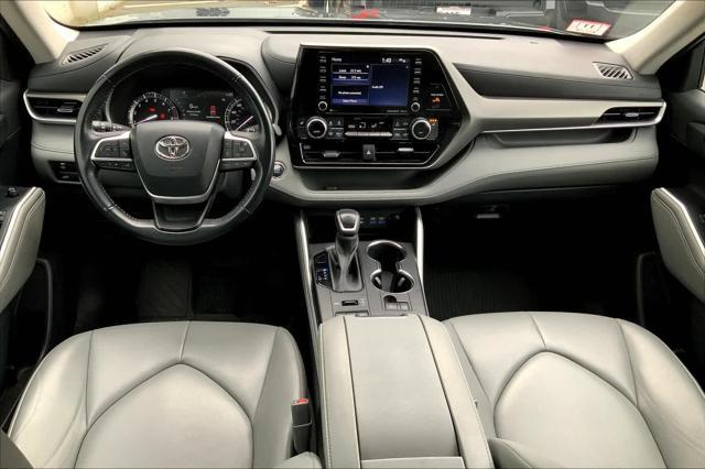 used 2022 Toyota Highlander car, priced at $35,200