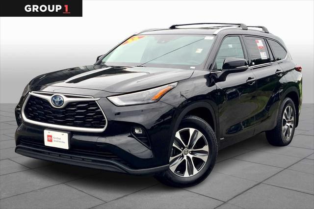 used 2022 Toyota Highlander Hybrid car, priced at $41,000