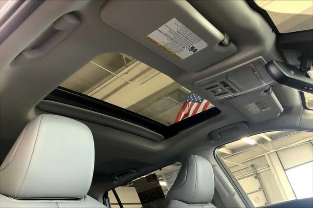 used 2022 Toyota Highlander car, priced at $39,000