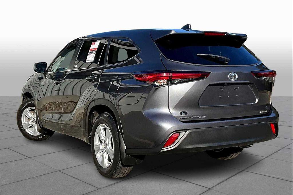 used 2023 Toyota Highlander car, priced at $33,500