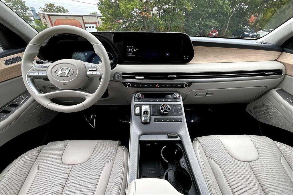 used 2024 Hyundai Palisade car, priced at $37,337