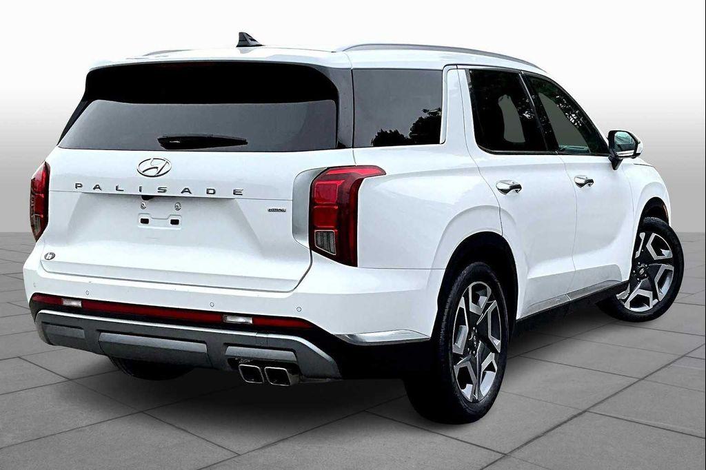 used 2024 Hyundai Palisade car, priced at $37,337