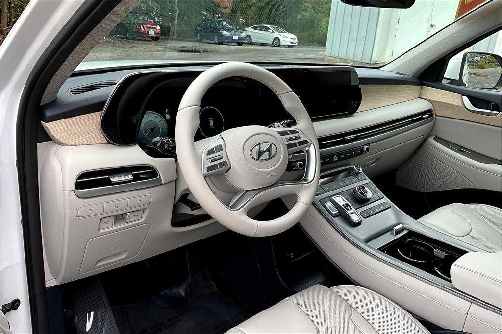 used 2024 Hyundai Palisade car, priced at $37,337