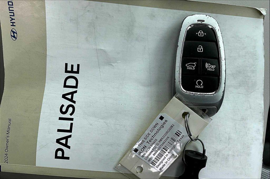 used 2024 Hyundai Palisade car, priced at $37,337