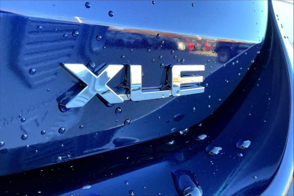 new 2026 Toyota Highlander Hybrid car, priced at $49,418