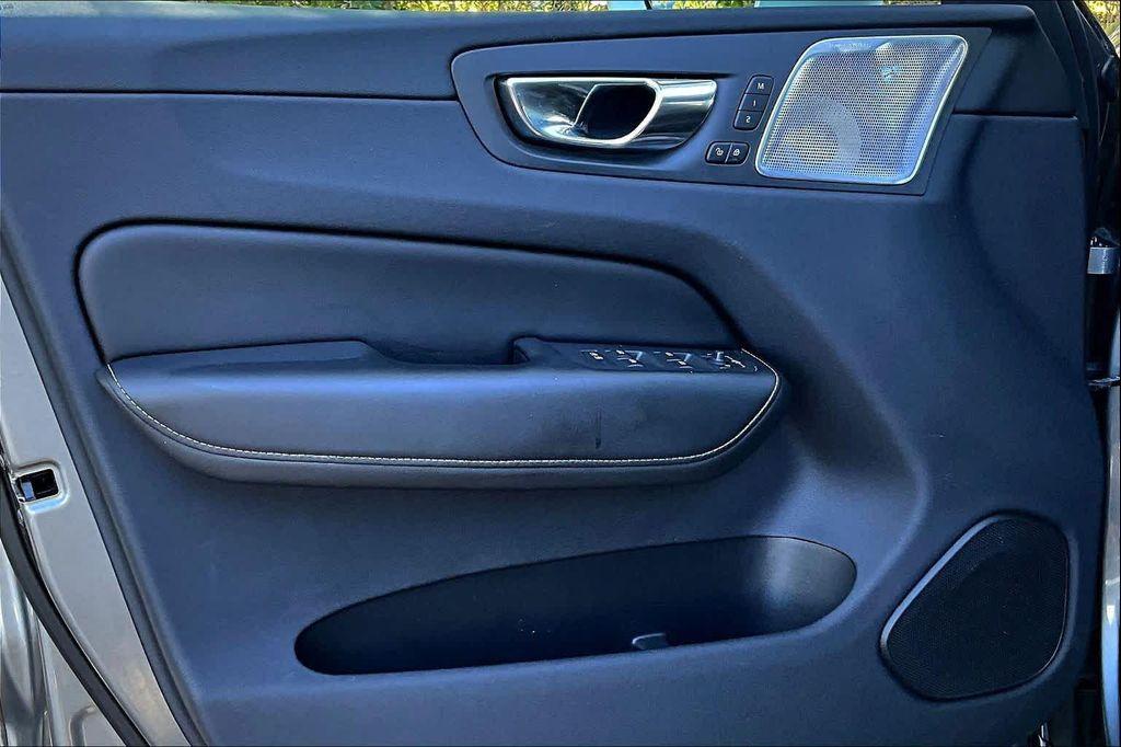 used 2019 Volvo XC60 car, priced at $18,900