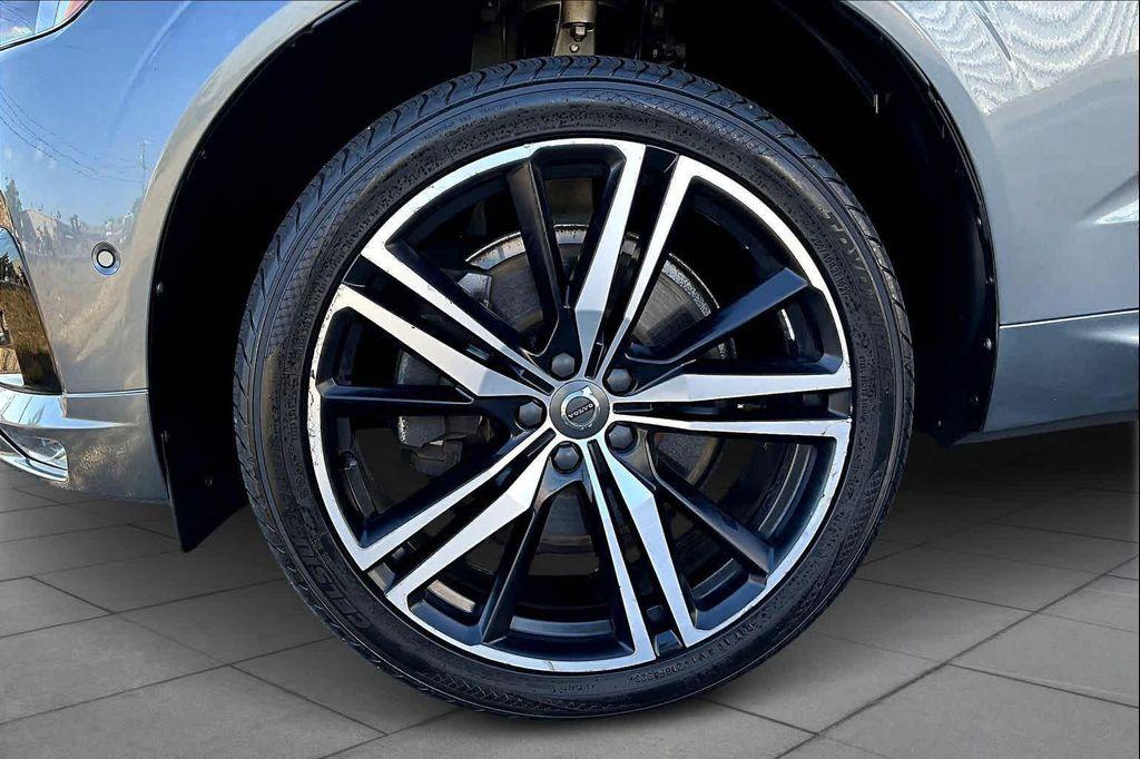 used 2019 Volvo XC60 car, priced at $18,900