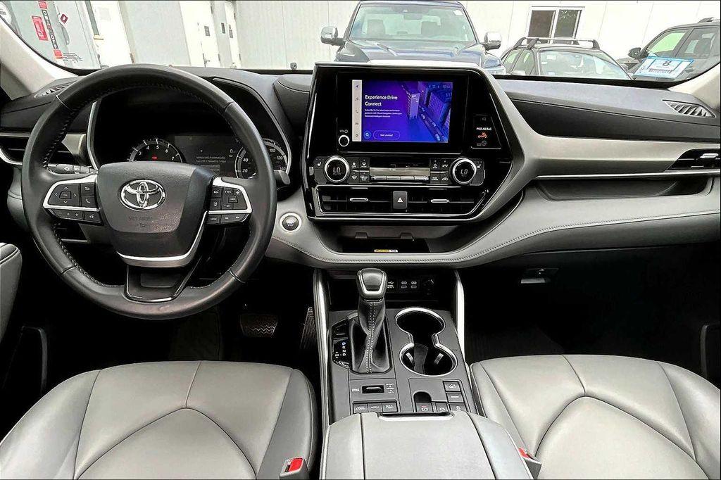 used 2024 Toyota Highlander car, priced at $42,500