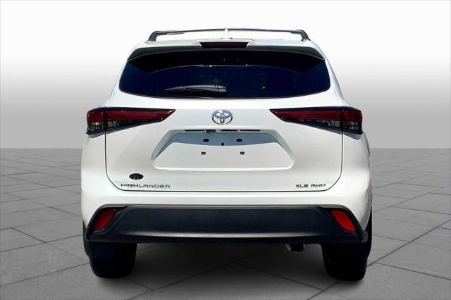 used 2023 Toyota Highlander car, priced at $40,500