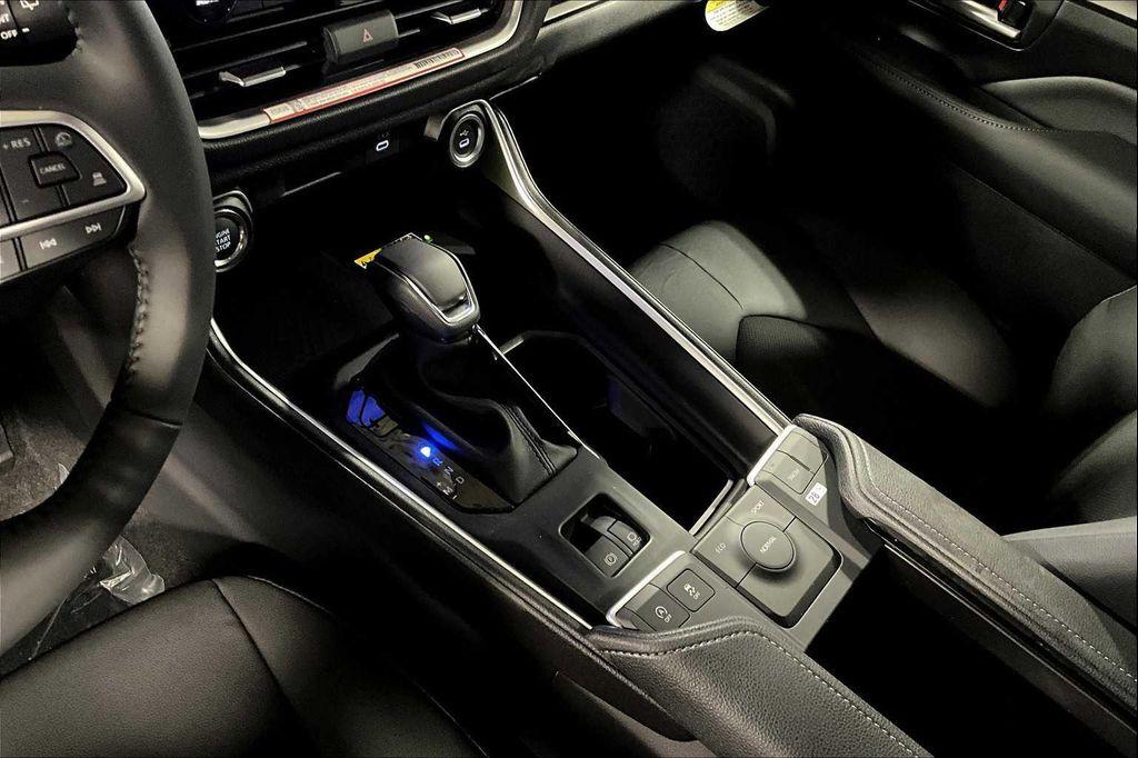 new 2025 Toyota Grand Highlander car, priced at $44,448