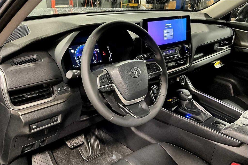 new 2025 Toyota Grand Highlander car, priced at $44,448