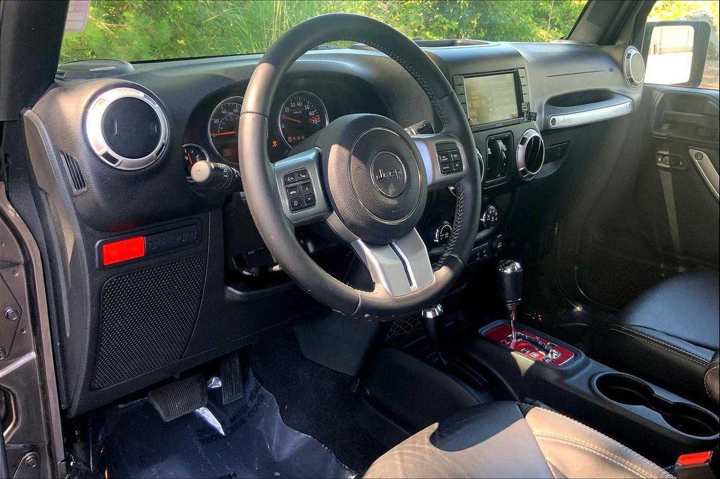 used 2016 Jeep Wrangler Unlimited car, priced at $20,287