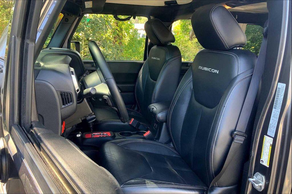 used 2016 Jeep Wrangler Unlimited car, priced at $20,287