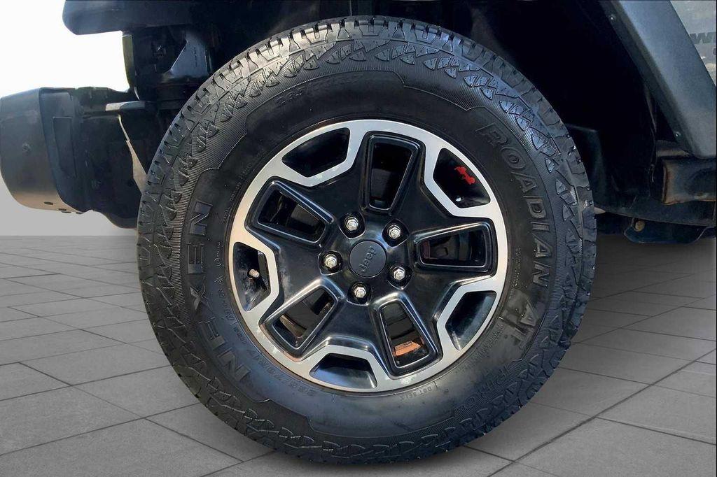 used 2016 Jeep Wrangler Unlimited car, priced at $20,287