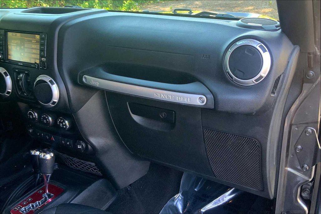 used 2016 Jeep Wrangler Unlimited car, priced at $20,287