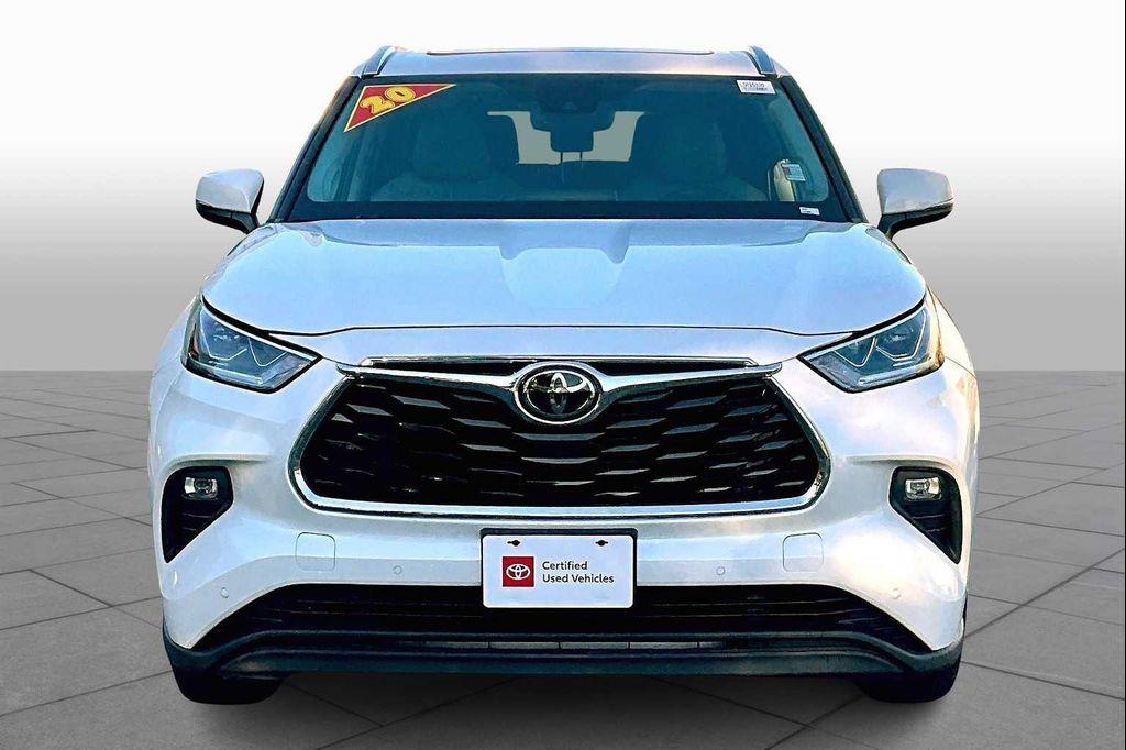 used 2020 Toyota Highlander car, priced at $32,500