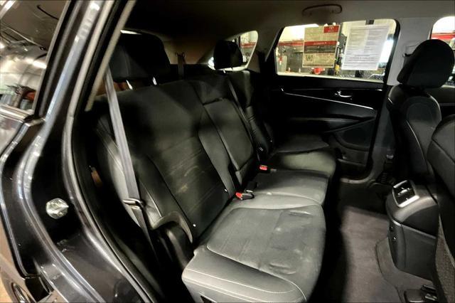 used 2020 Kia Sorento car, priced at $21,200