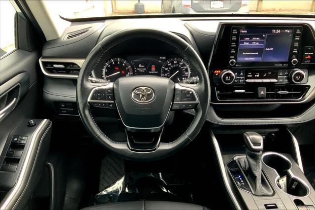 used 2020 Toyota Highlander car, priced at $29,500