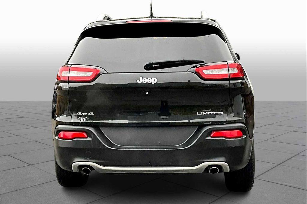 used 2014 Jeep Cherokee car, priced at $10,680