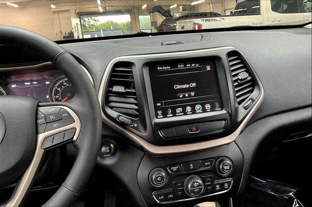 used 2014 Jeep Cherokee car, priced at $10,680