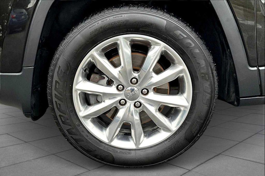 used 2014 Jeep Cherokee car, priced at $10,680