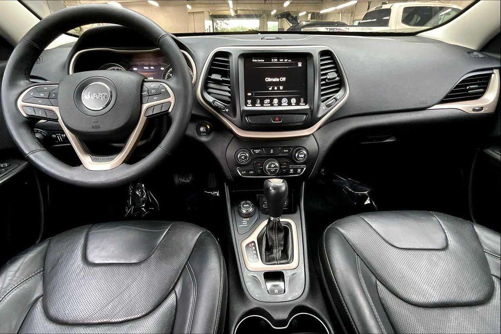 used 2014 Jeep Cherokee car, priced at $10,680