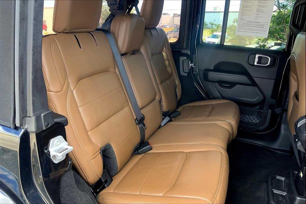 used 2021 Jeep Wrangler Unlimited car, priced at $31,010